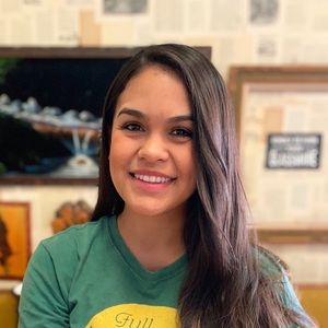 Meet your Posher, Stefanie